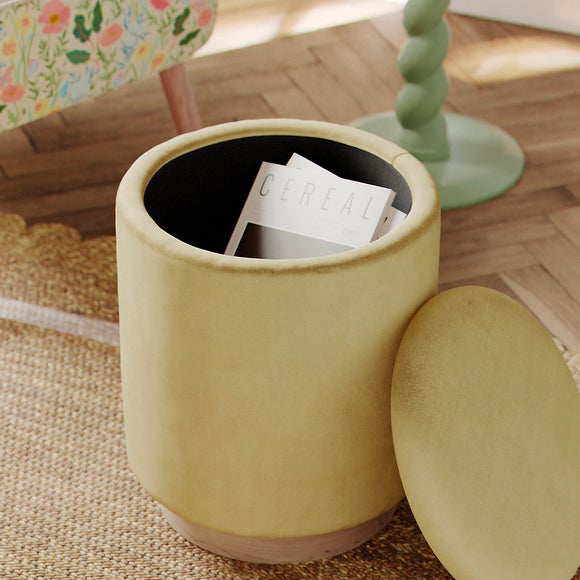 Carousel navigation image position 3 of 9