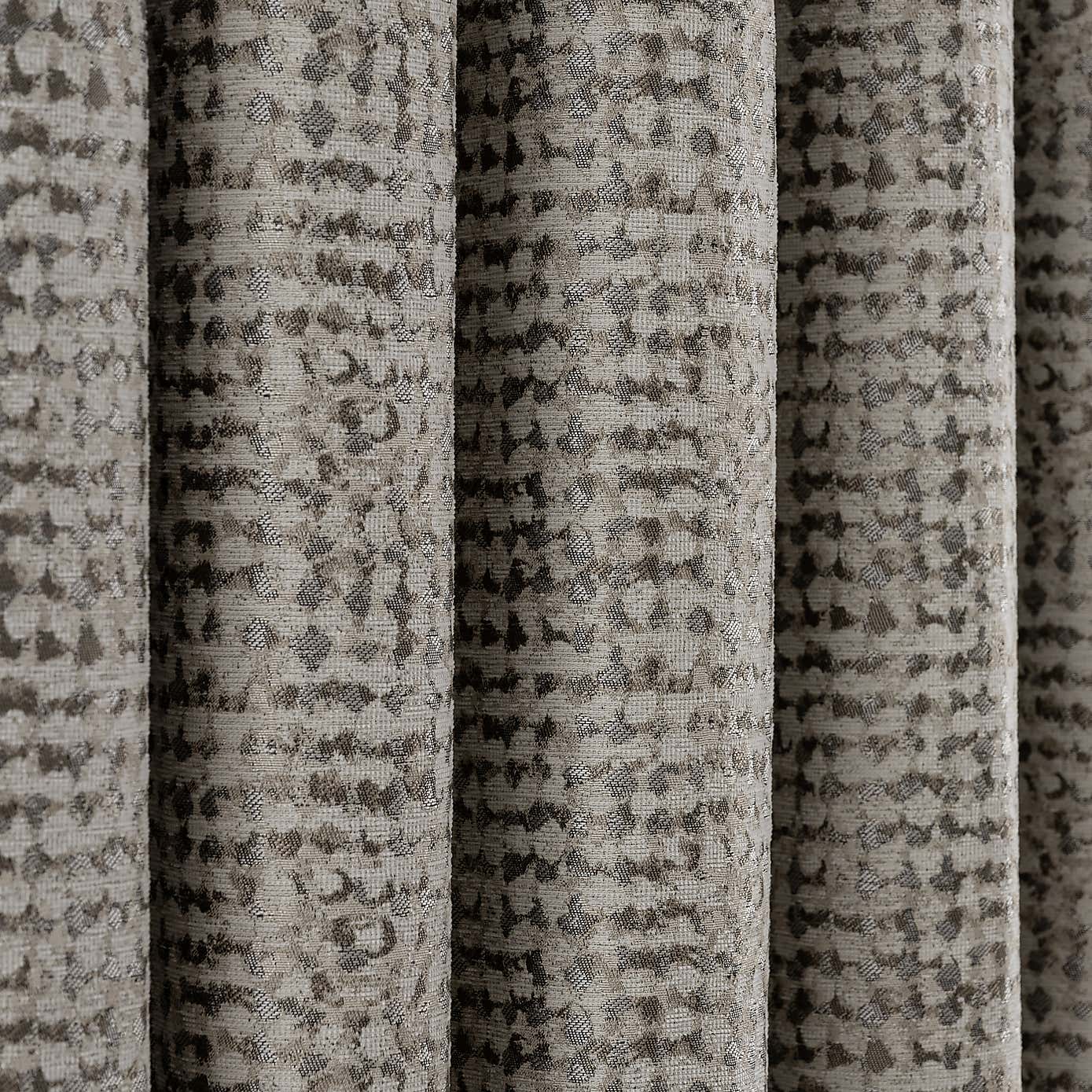 Carousel zoom image position 3 of 6