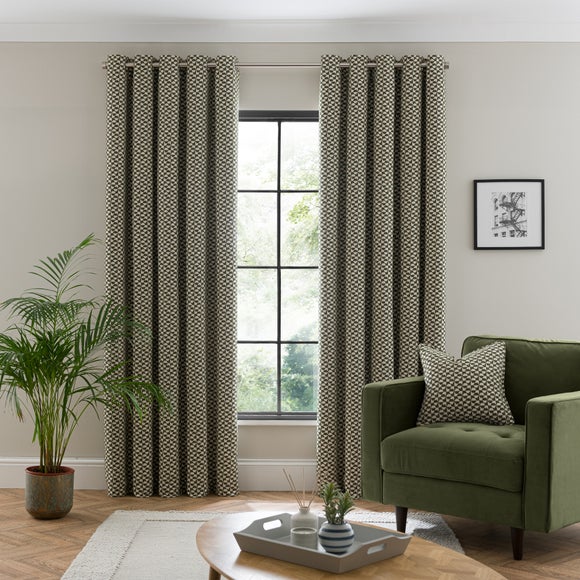 Carousel navigation image position 2 of 7