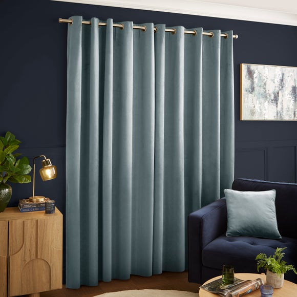 Carousel navigation image position 3 of 6