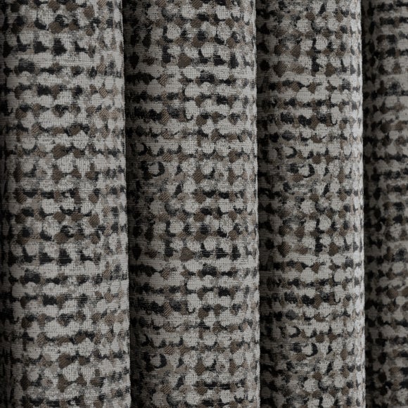 Carousel navigation image position 3 of 7