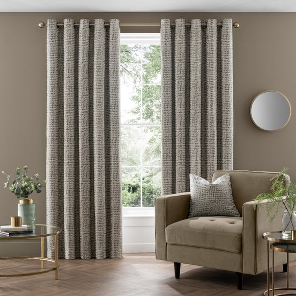 Carousel navigation image position 2 of 7