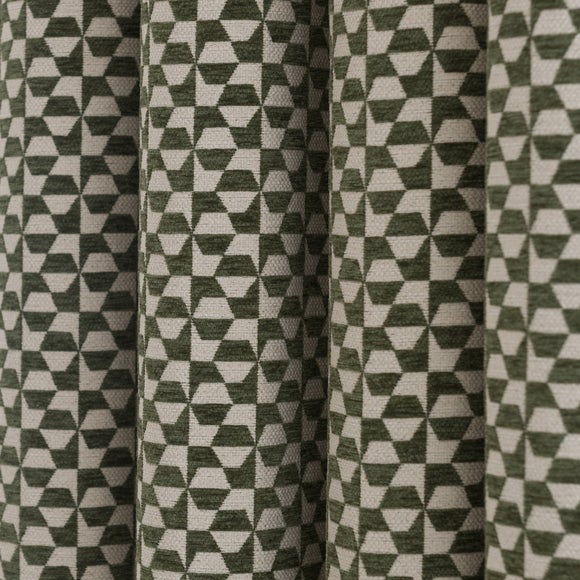 Carousel navigation image position 3 of 7