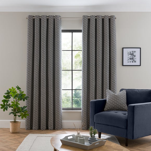 Carousel navigation image position 2 of 7