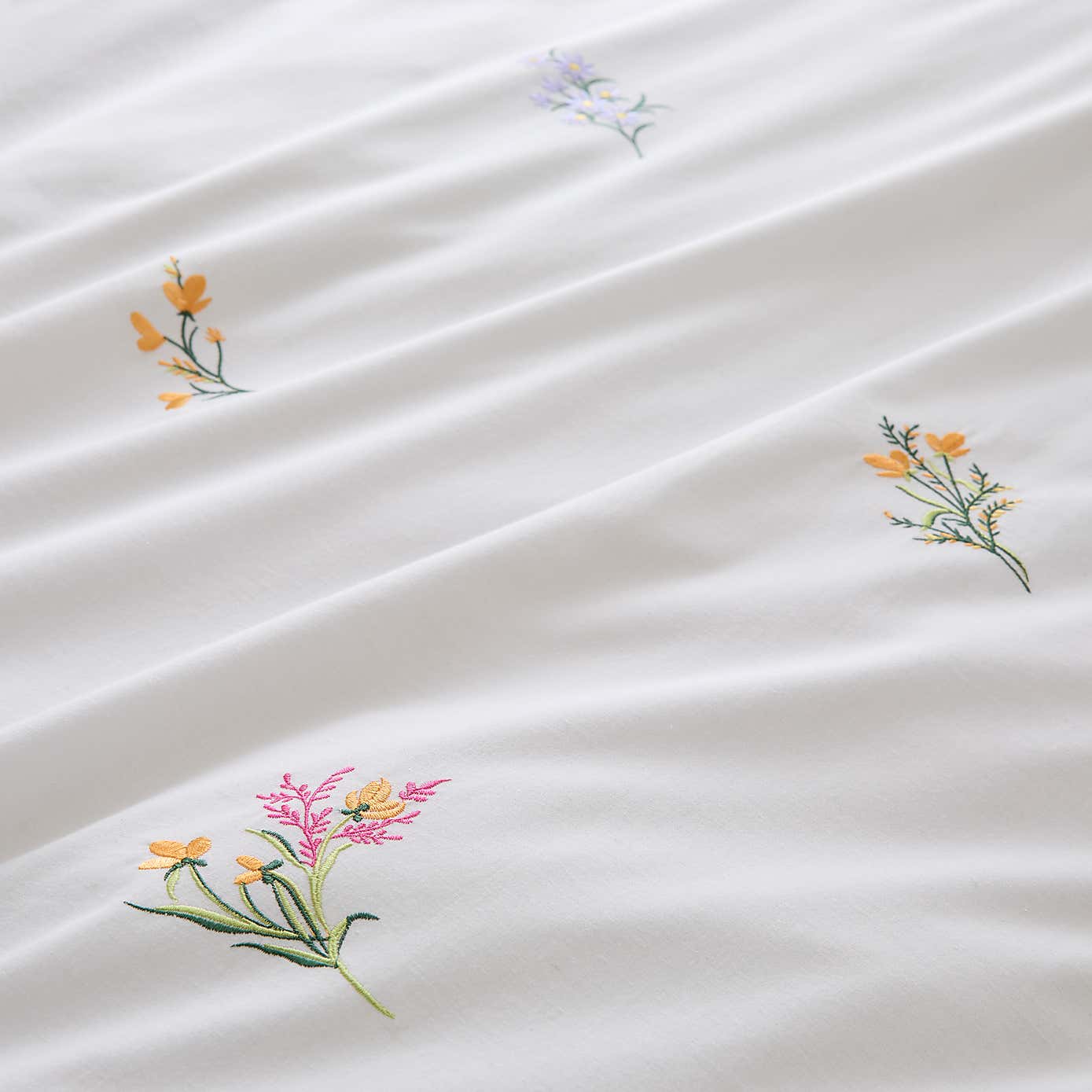 Carousel zoom image position 2 of 5