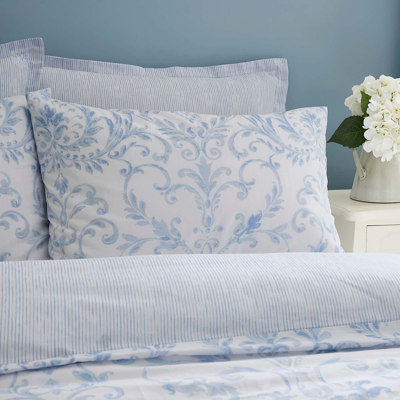 Carousel zoom image position 2 of 8