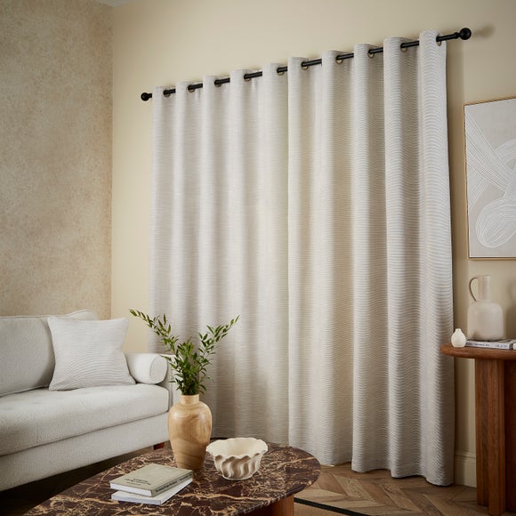 Carousel navigation image position 4 of 6