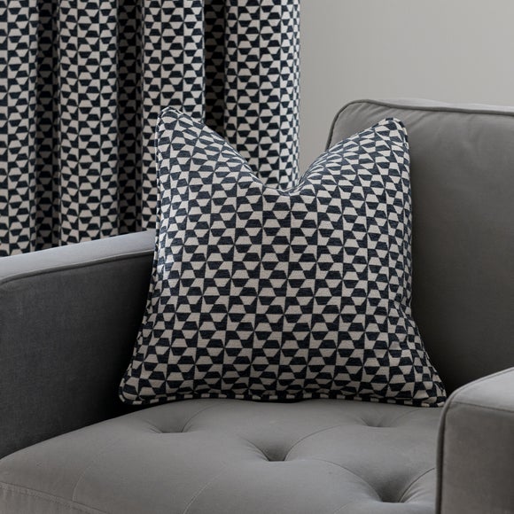 Carousel navigation image position 5 of 7