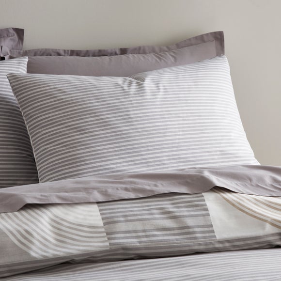 Carousel navigation image position 3 of 6