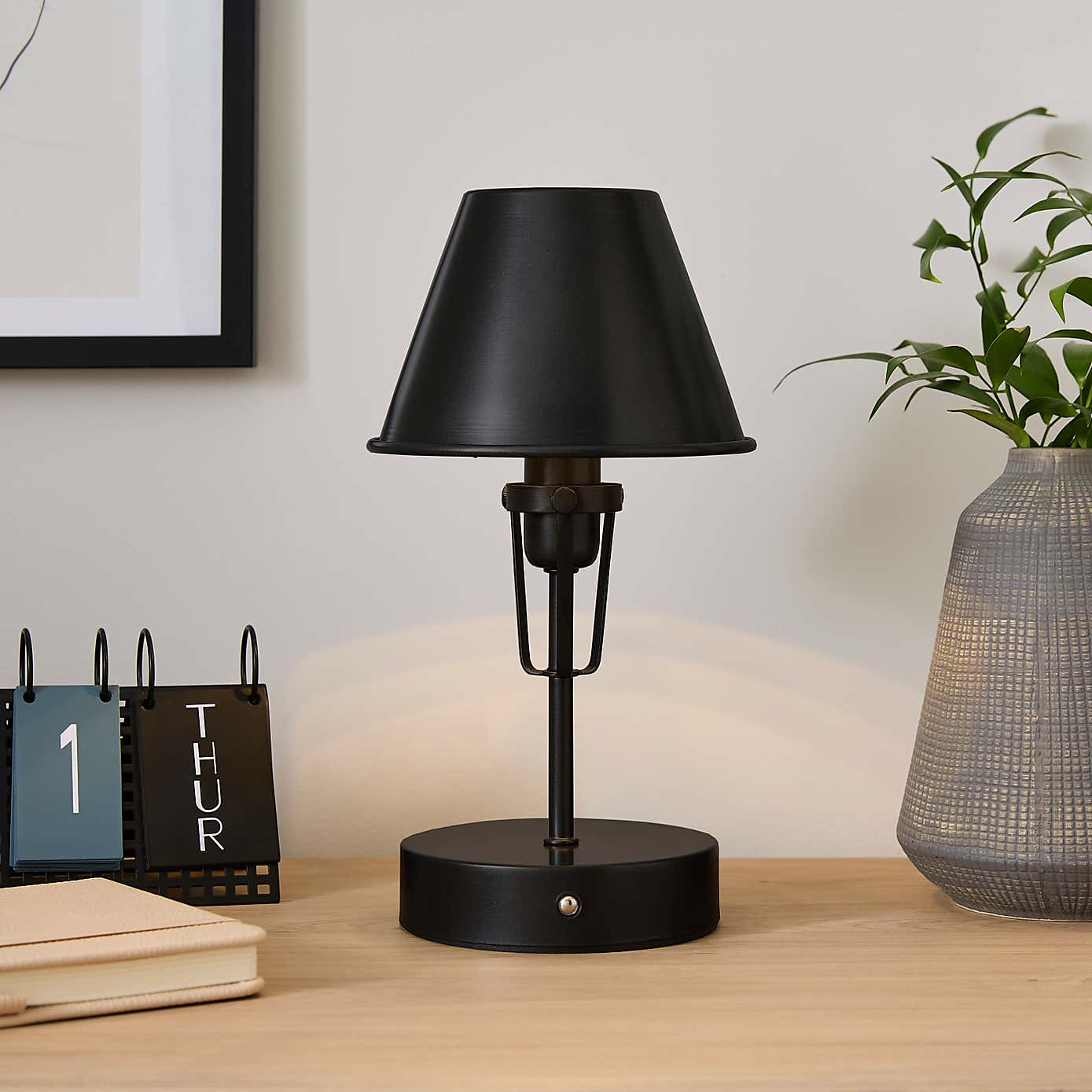 Carousel zoom image position 1 of 8