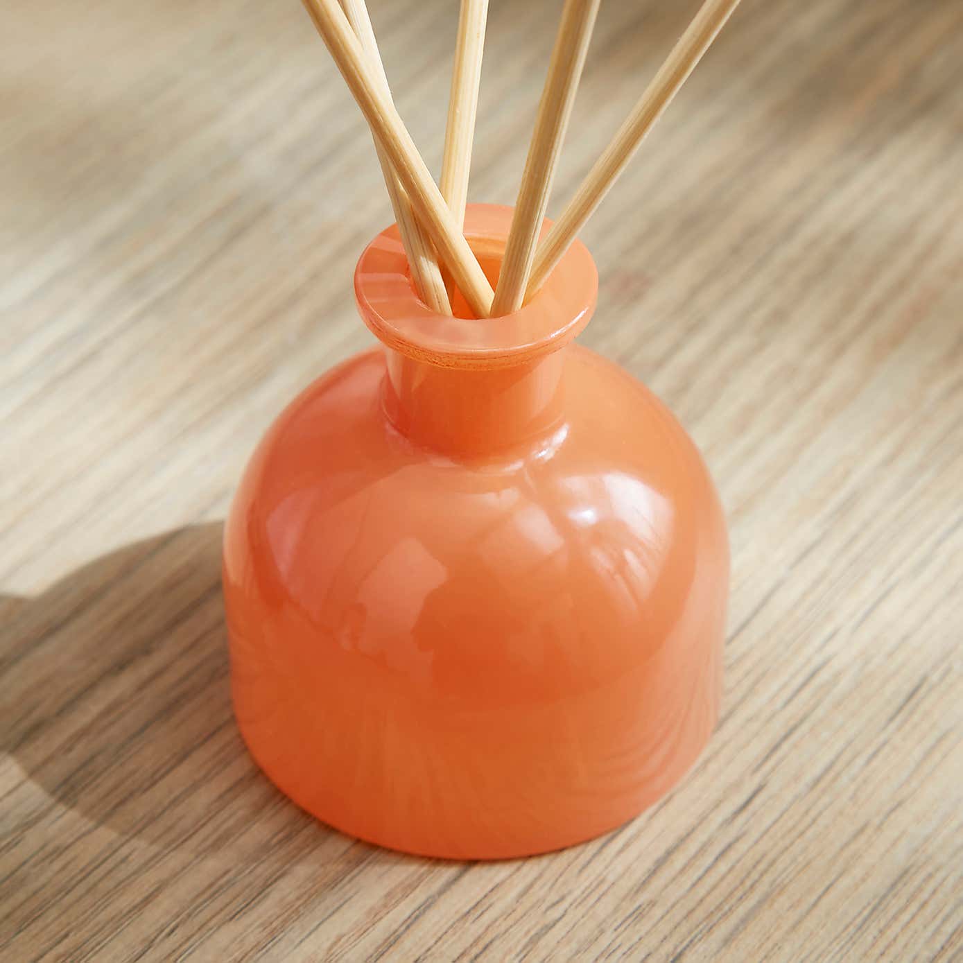 Carousel zoom image position 2 of 3