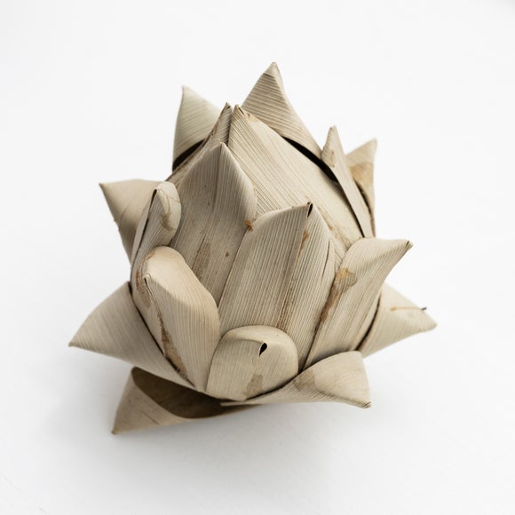 Carousel navigation image position 3 of 4