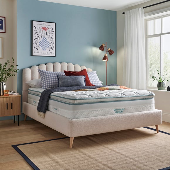 Carousel navigation image position 3 of 10