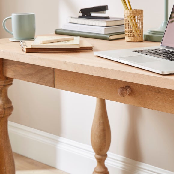 Carousel navigation image position 3 of 7