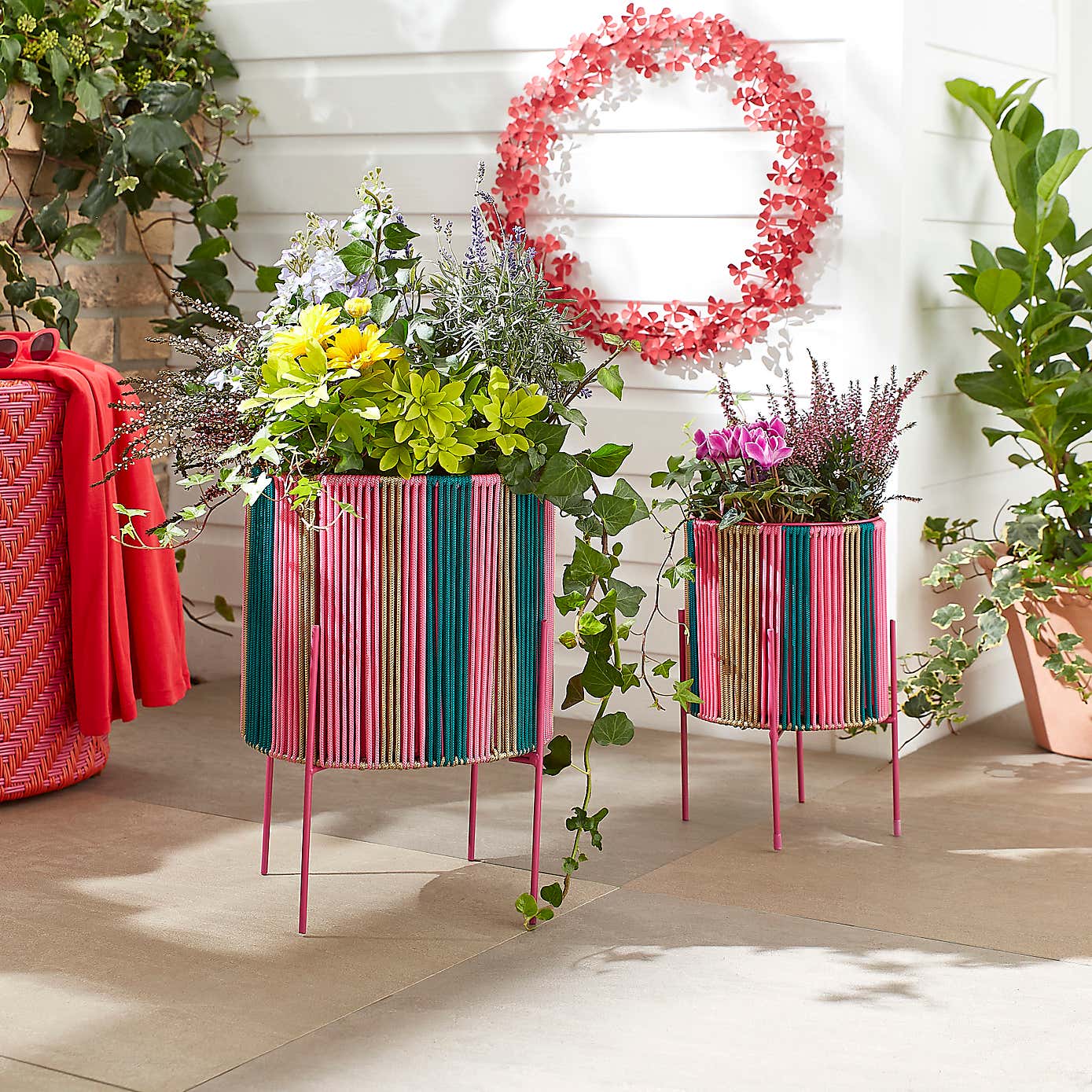 Carousel zoom image position 3 of 4