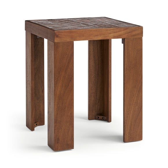 Carousel navigation image position 4 of 5