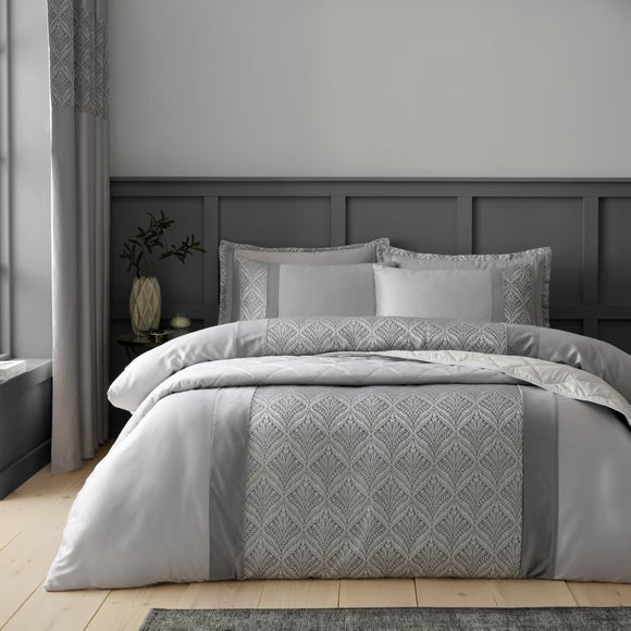 Carousel navigation image position 5 of 5