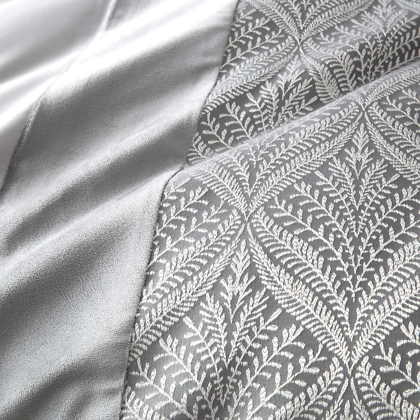 Carousel zoom image position 3 of 6