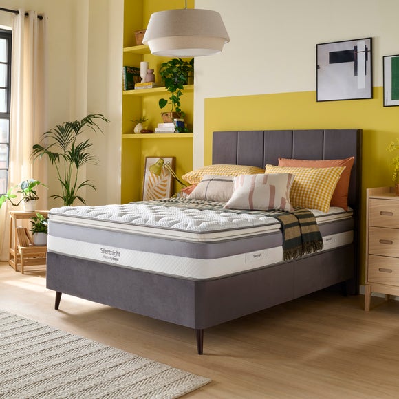 Carousel navigation image position 3 of 10