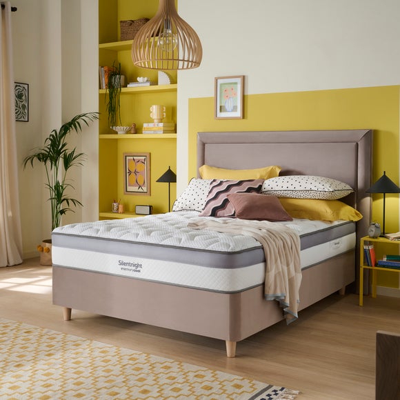 Carousel navigation image position 3 of 8