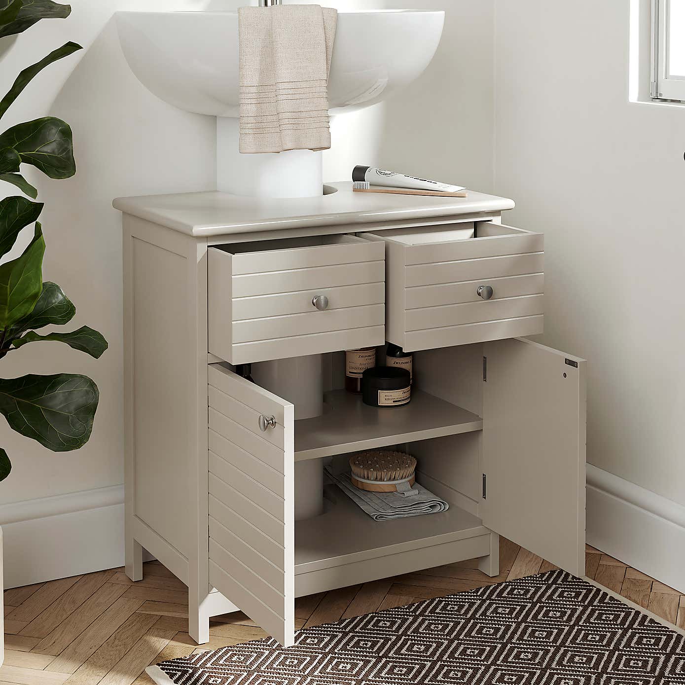 Carousel zoom image position 2 of 7