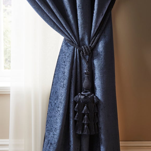 Carousel navigation image position 1 of 3