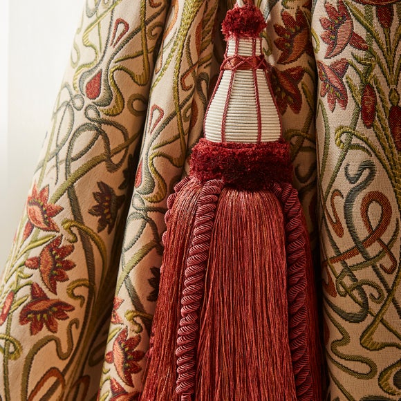 Carousel navigation image position 2 of 3