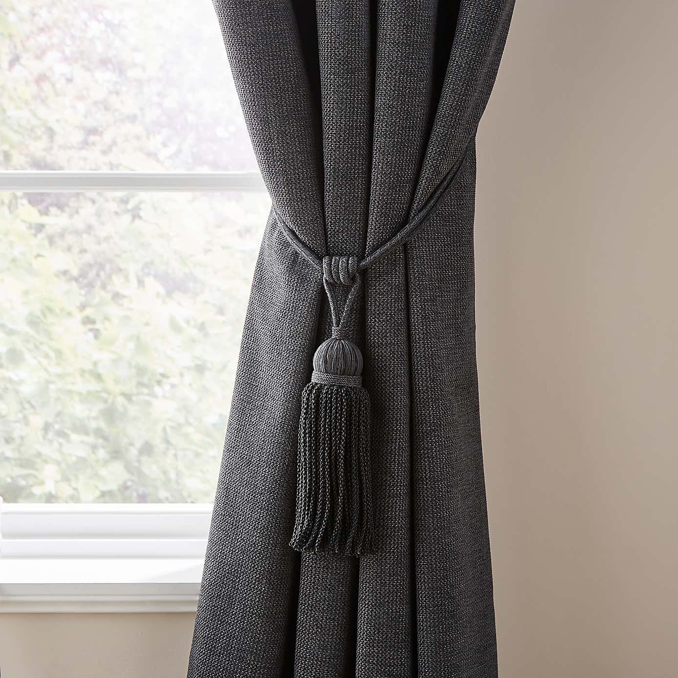 Carousel zoom image position 1 of 2