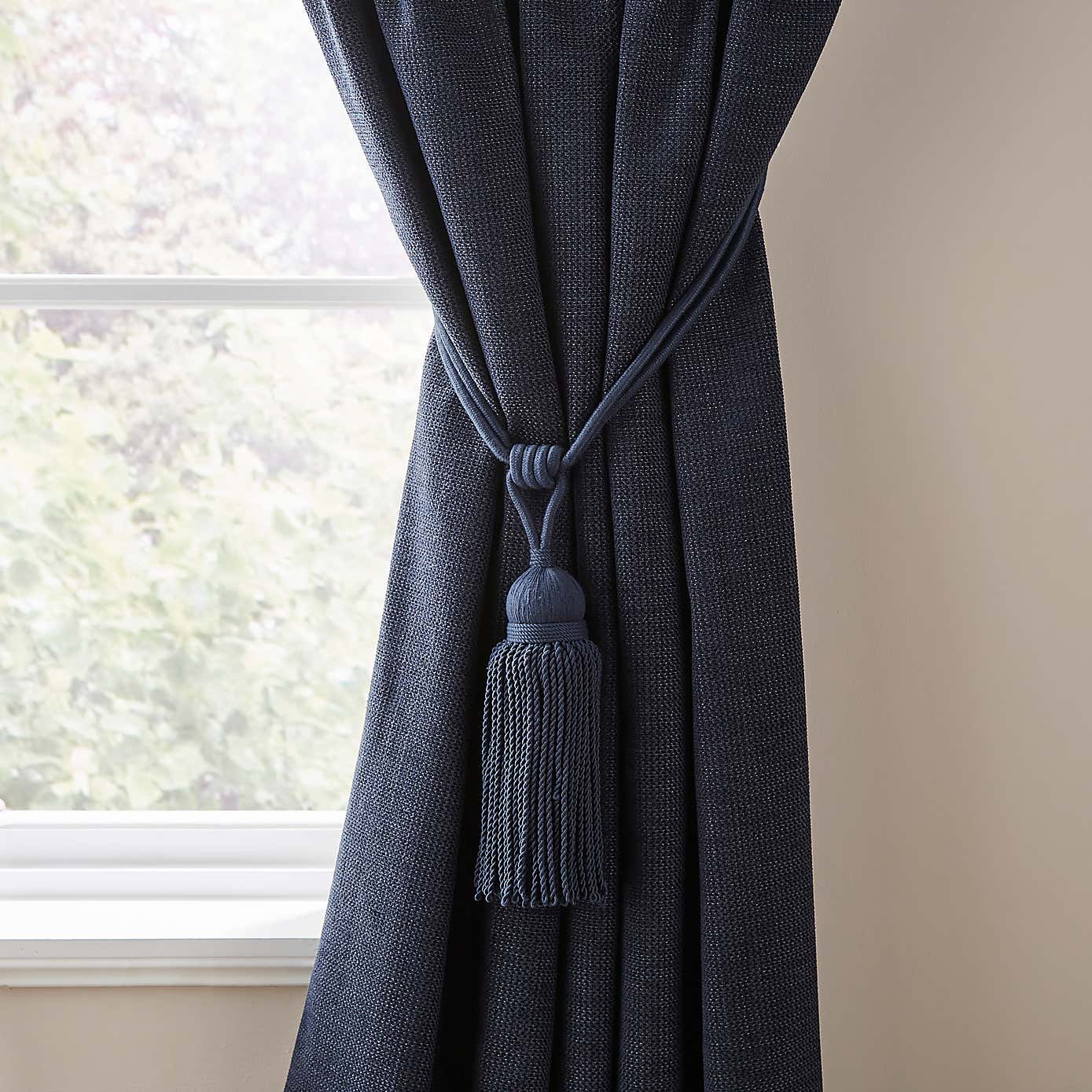 Carousel zoom image position 1 of 2