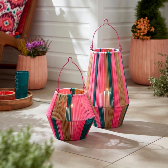 Carousel navigation image position 3 of 4