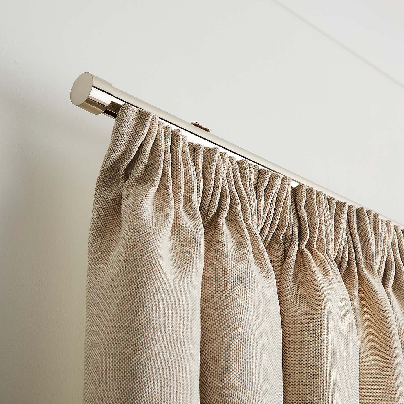 Carousel zoom image position 2 of 3