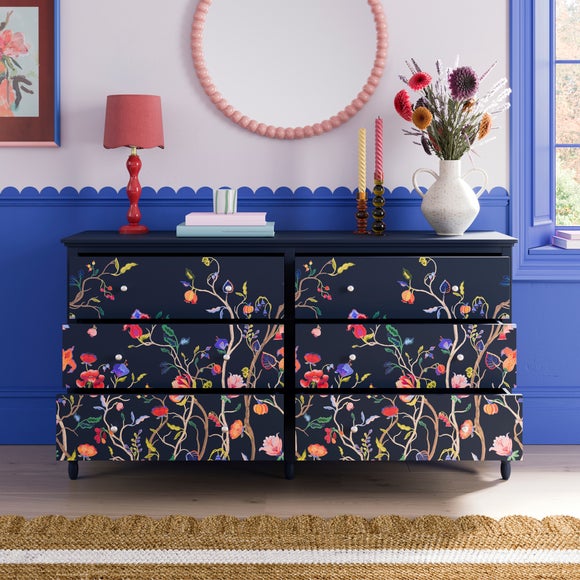 Carousel navigation image position 2 of 7