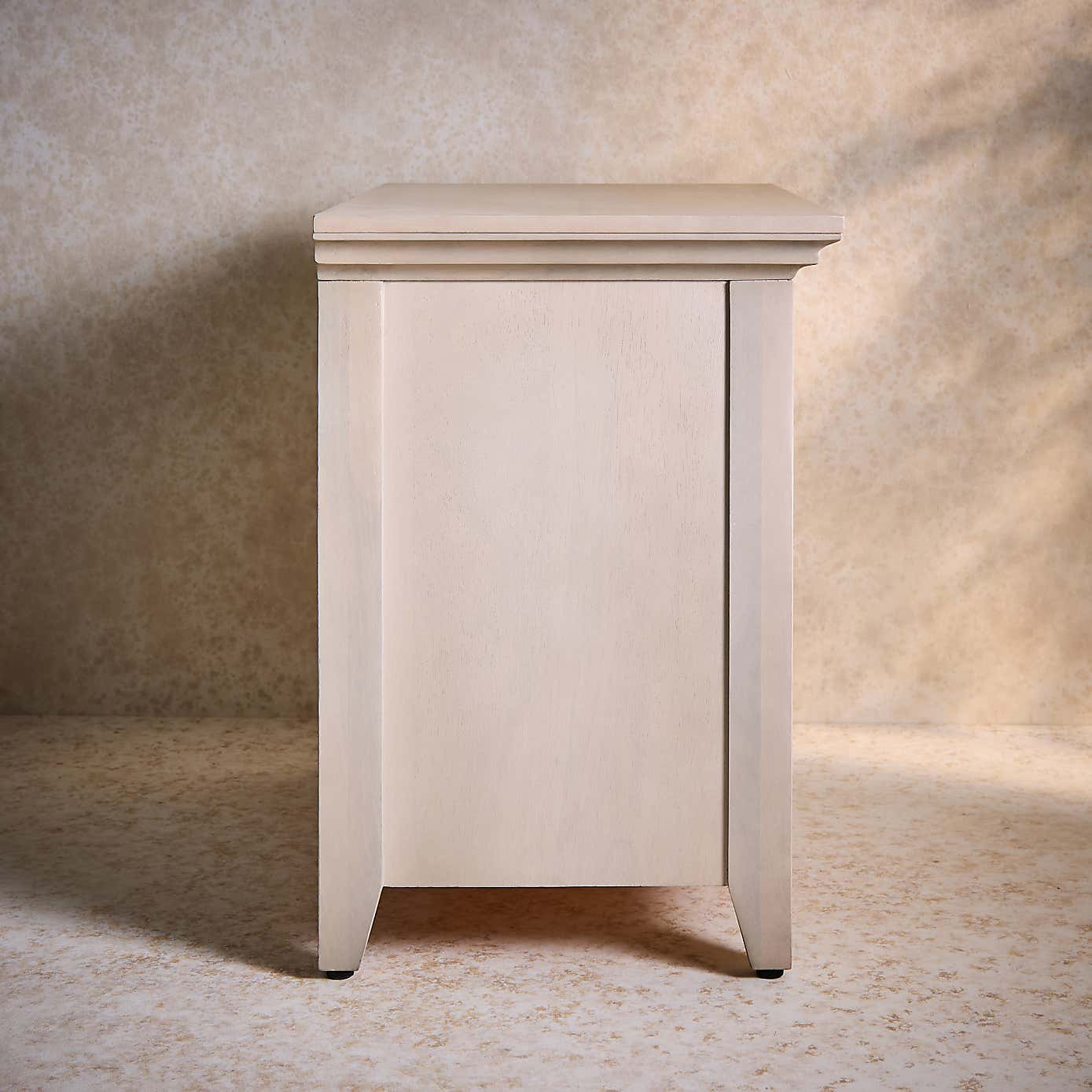 Carousel zoom image position 3 of 7