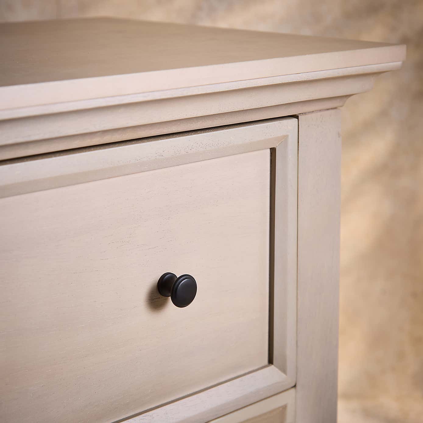 Carousel zoom image position 4 of 7