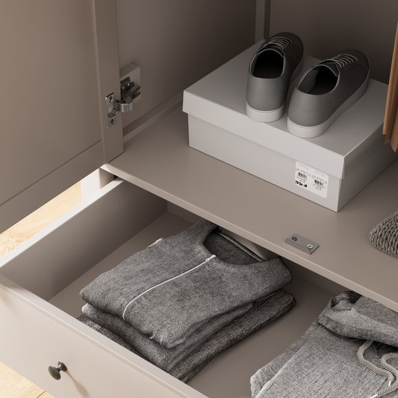 Carousel navigation image position 3 of 7