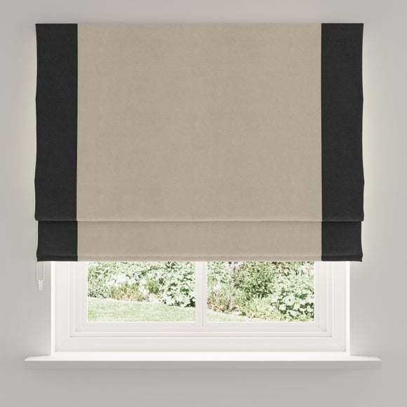 Carousel navigation image position 4 of 5