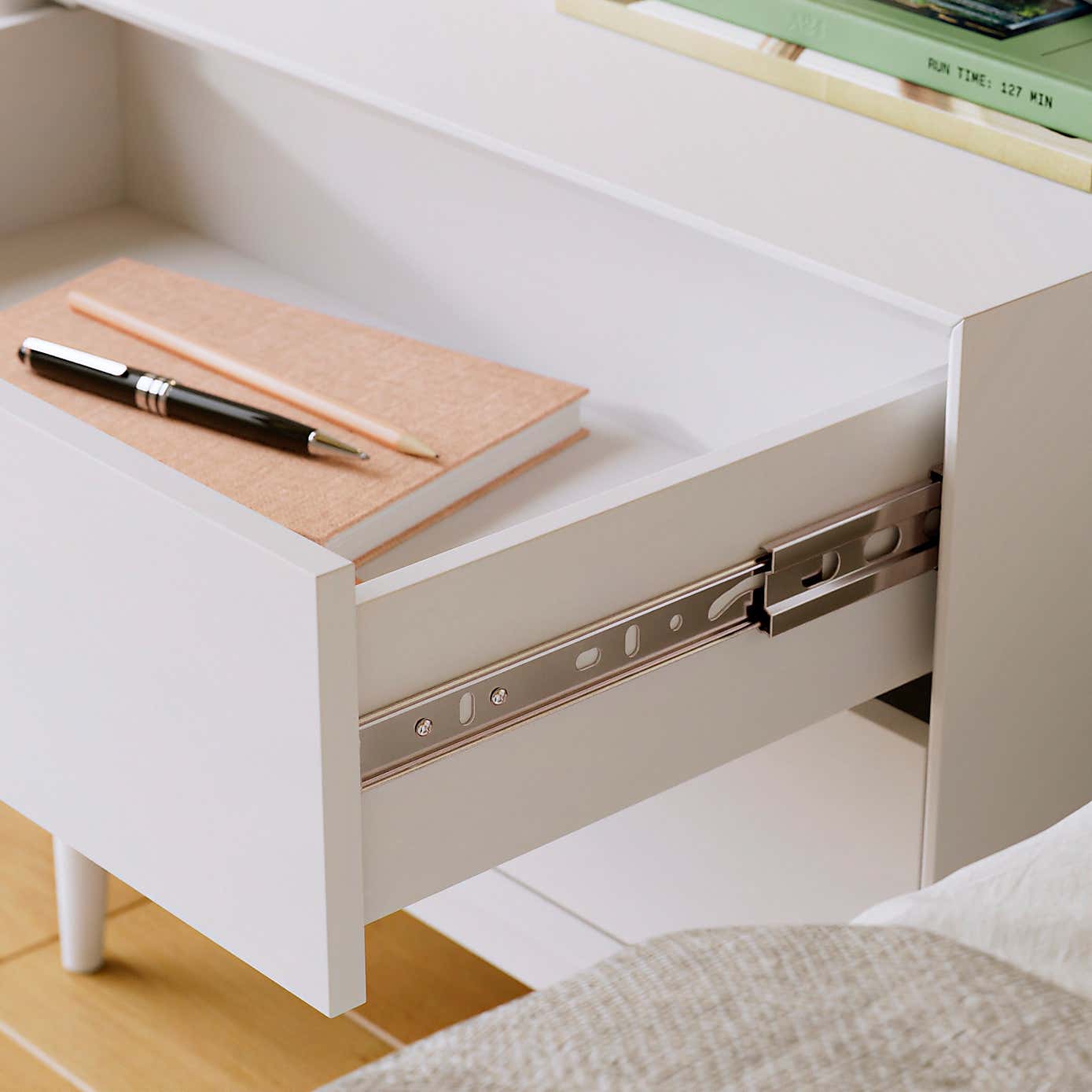 Carousel zoom image position 2 of 7