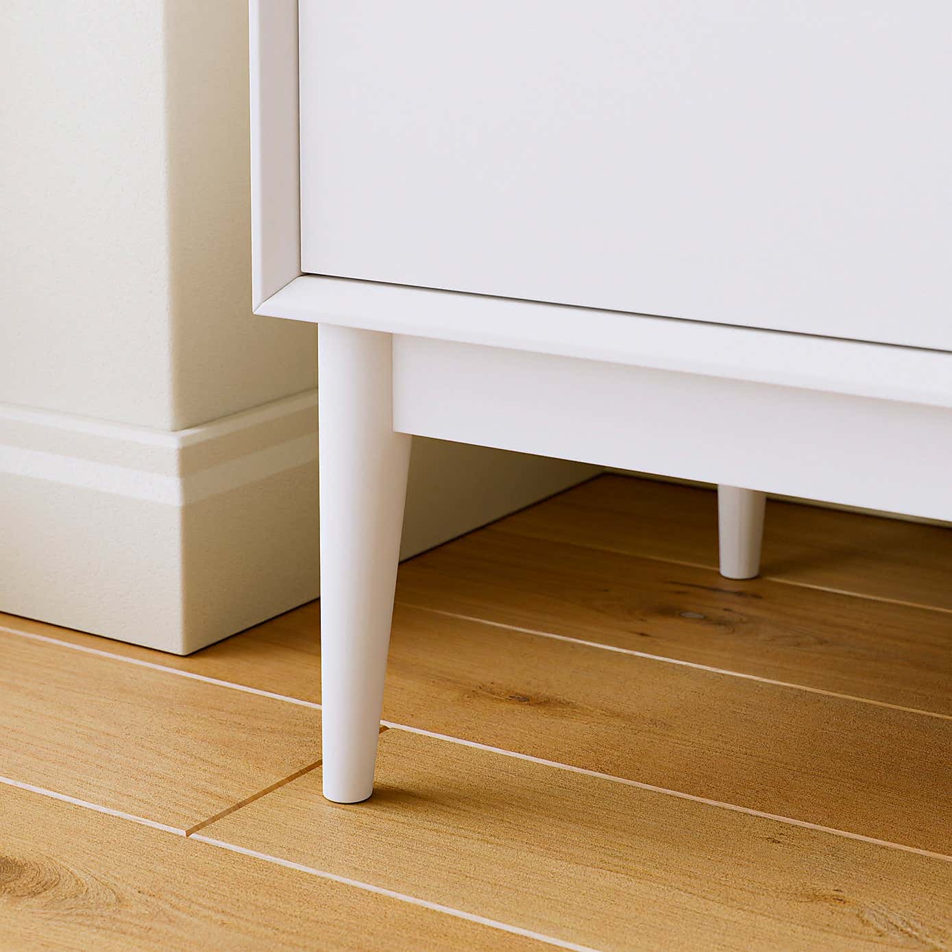 Carousel zoom image position 4 of 7