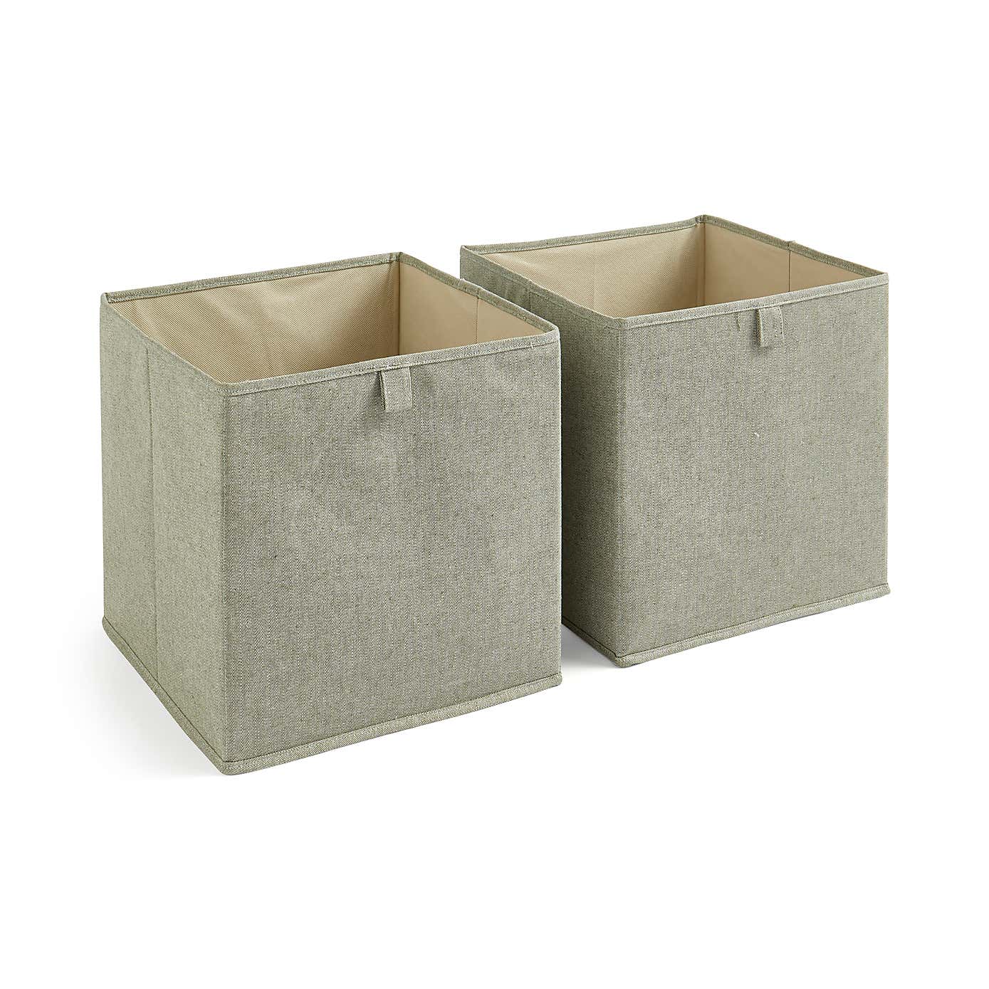 Carousel zoom image position 3 of 4