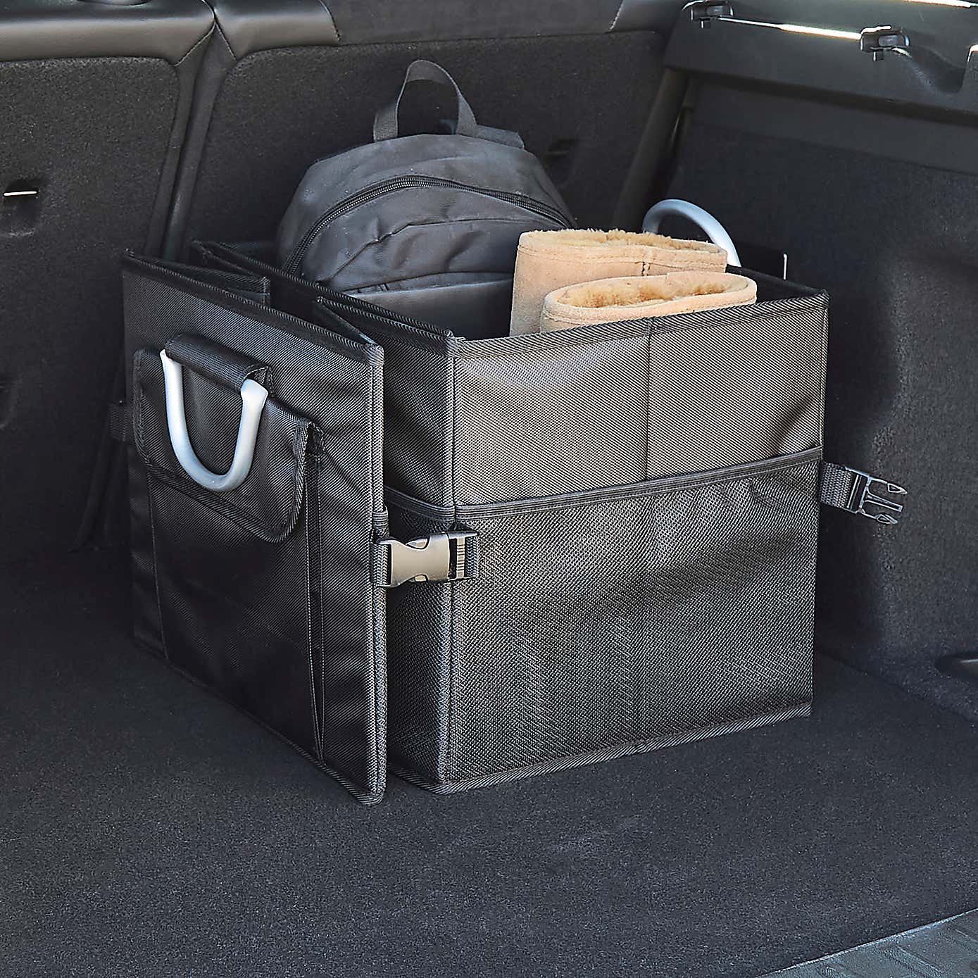 Carousel zoom image position 2 of 4