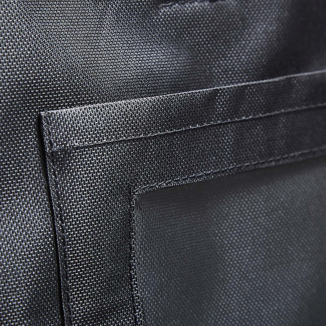 Carousel zoom image position 2 of 3