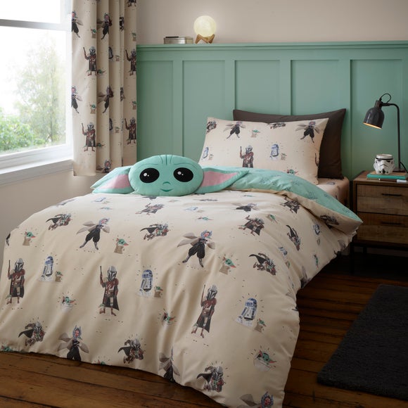 View Star Wars The Mandalorian Duvet Cover And Pillowcase Set View Star Wars The Mandalorian Duvet Cover And Pillowcase Set