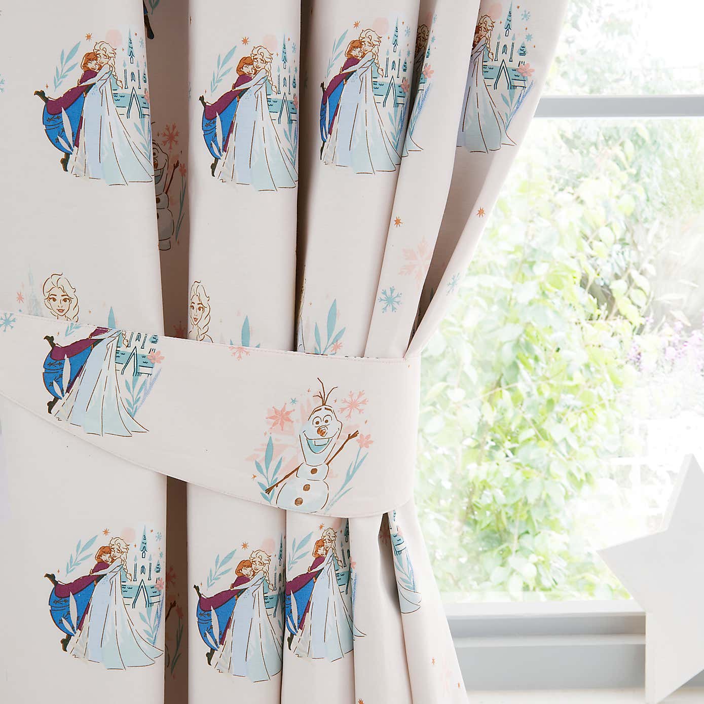 Carousel zoom image position 2 of 4