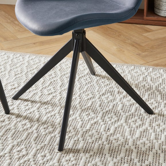 Carousel navigation image position 3 of 8