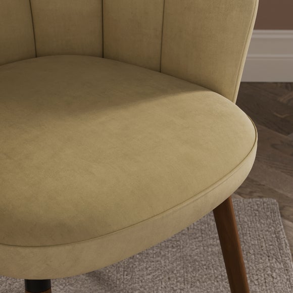 Carousel navigation image position 3 of 8