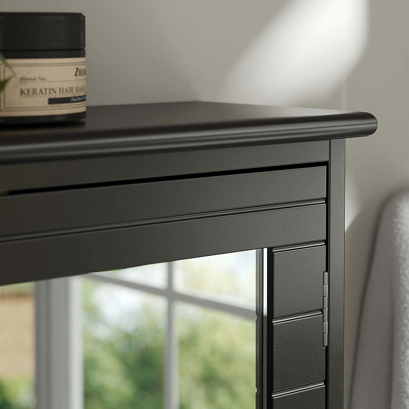 Carousel zoom image position 5 of 6