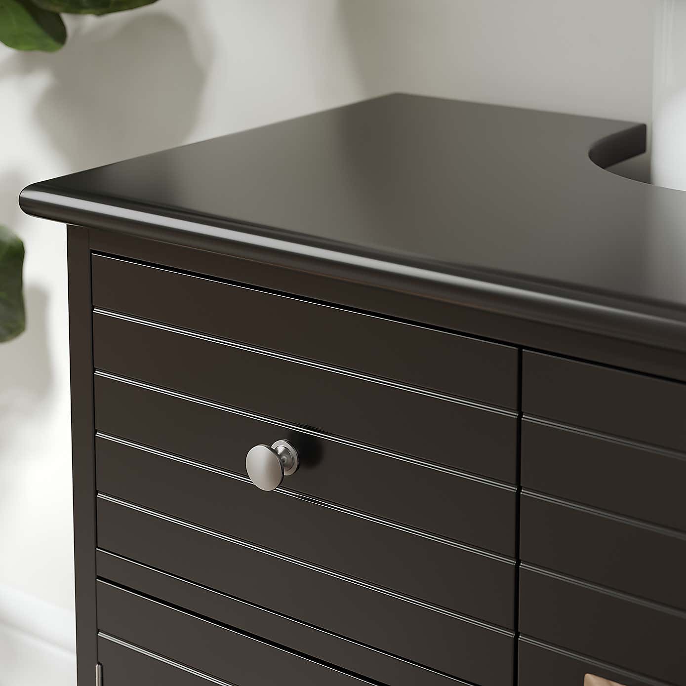 Carousel zoom image position 3 of 6