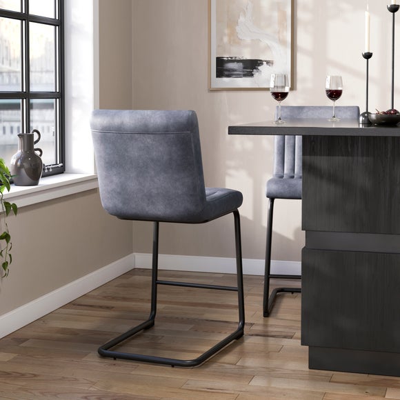 Carousel navigation image position 2 of 8