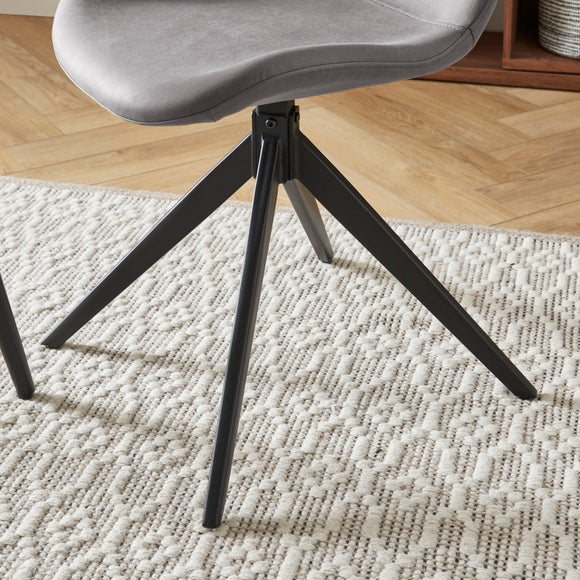 Carousel navigation image position 3 of 9