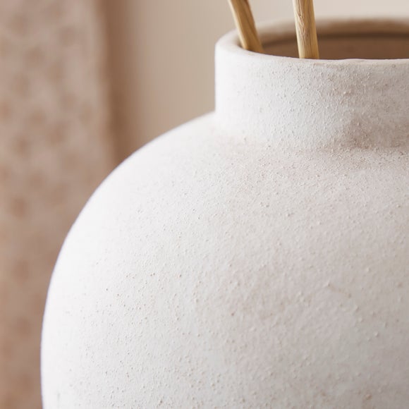 Carousel navigation image position 2 of 3